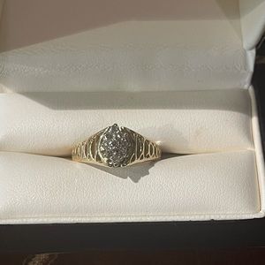 14k Diamond Cluster Ring